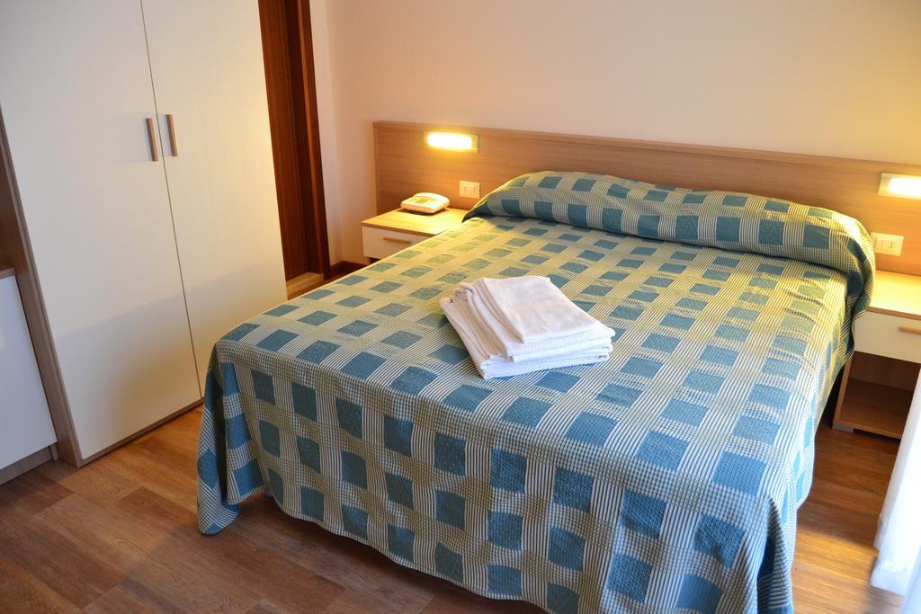 Hotel Midi Lido di Jesolo Eksteriør bilde
