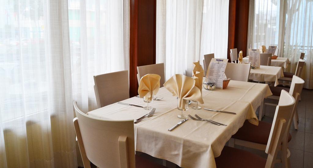 Hotel Midi Lido di Jesolo Eksteriør bilde